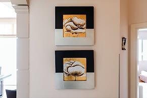 Vollga Luxury Seafront Suite