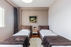 Vollga Luxury Seafront Suite