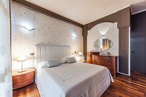 Vollga Luxury Seafront Suite