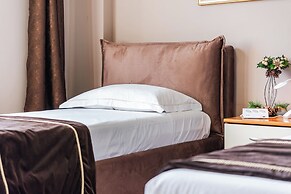 Vollga Luxury Seafront Suite