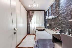 Vollga Luxury Seafront Suite