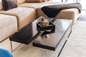 Vollga Luxury Seafront Suite