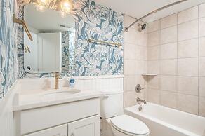 Seas The Day 3 Bedroom Home by RedAwning