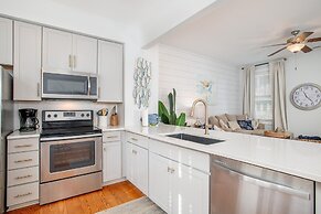 Seas The Day 3 Bedroom Home by RedAwning