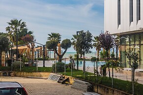 Palm Oasis Apartment Qerret