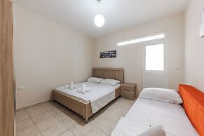 Palm Oasis Apartment Qerret