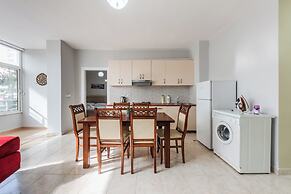 Palm Oasis Apartment Qerret