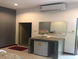 OYO 75487 Prang Thip 306 Resort