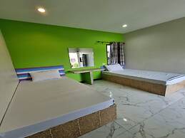 OYO 75487 Prang Thip 306 Resort