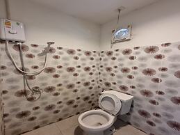 OYO 75487 Prang Thip 306 Resort