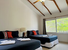 Gorgeous 8 People Basic Villa With Pool Playacar Phase 2