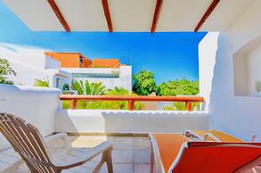 Gorgeous 8 People Basic Villa With Pool Playacar Phase 2