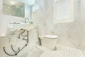 Cherie Bangkok Boutique Hotel