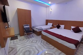 Goroomgo Nirmala Palace Ayodhya