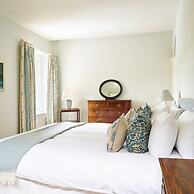 Northfield End Cottage - From 250 Per Night