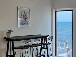 GAO Check In Phala Beachfront