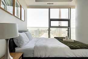 Elegant Suites - CN Tower & Lake View