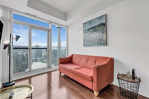 Elegant Suites - CN Tower & Lake View