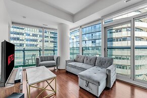 Elegant Suites - CN Tower & Lake View