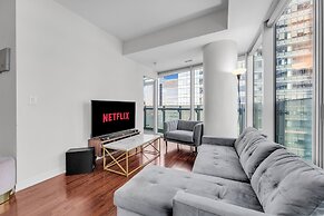 Elegant Suites - CN Tower & Lake View