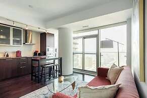 Elegant Suites - CN Tower & Lake View