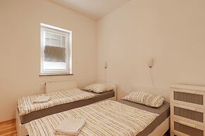 Lavric Hideaway Apartment 2