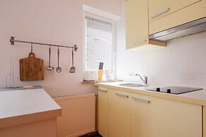 Lavric Hideaway Apartment 2
