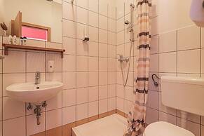Lavric Hideaway Apartment 2