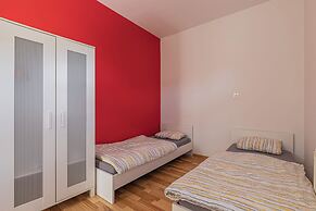 Lavric Hideaway Apartment 2