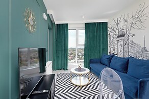 Elegant Apartment Rzeszów by Renters