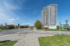 Elegant Apartment Rzeszów by Renters