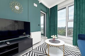 Elegant Apartment Rzeszów by Renters