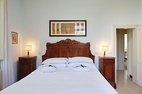 3884 Villa Monacelli by Barbarhouse