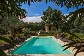 3884 Villa Monacelli by Barbarhouse