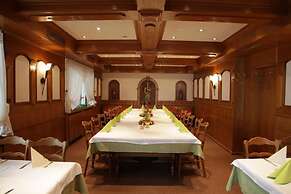 Hotel-Restaurant Zum Kirschbaum