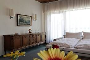 Hotel-Restaurant Zum Kirschbaum