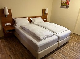 Hotel-Restaurant Zum Kirschbaum