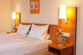 Hotel-Restaurant Zum Kirschbaum
