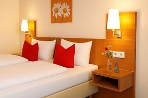 Hotel-Restaurant Zum Kirschbaum