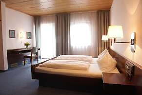 Hotel-Restaurant Zum Kirschbaum