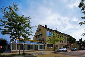 Hotel-Restaurant Zum Kirschbaum