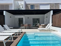 Serena Holiday Homes by LIVVO