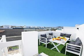Serena Holiday Homes by LIVVO