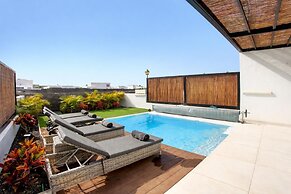 Serena Holiday Homes by LIVVO