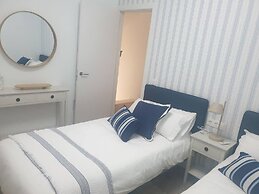 Serena Holiday Homes by LIVVO