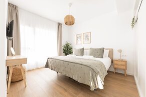 Serena Holiday Homes by LIVVO