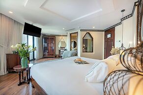 Qualia De Hôtel Hoi An - Rooftop Bar City View