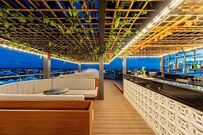 Qualia De Hôtel Hoi An - Rooftop Bar City View