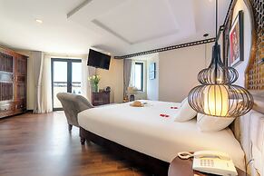 Qualia De Hôtel Hoi An - Rooftop Bar City View