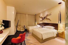 Cinnamon Life at City of Dreams